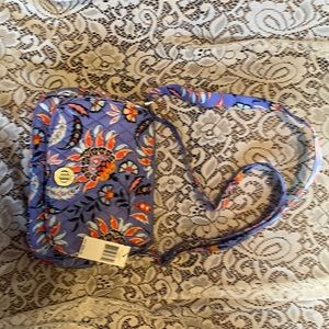 New Vera Bradley Saddle Crossbody Bag
27609-V78
Mural Garden
TIER